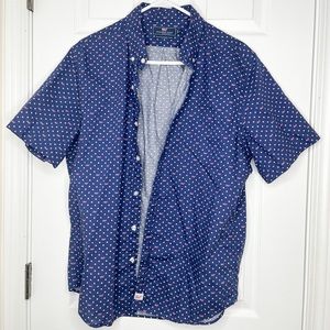 ✰ Vineyard Vines T-shirt button up ✰